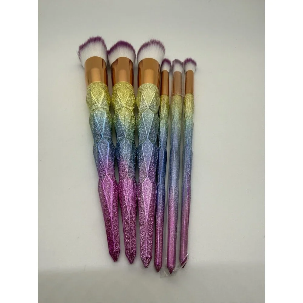 City Color Cosmetics Vibrant Rainbow Brush 6, Ellen Tracy 3‎ Eyeshadows Matte